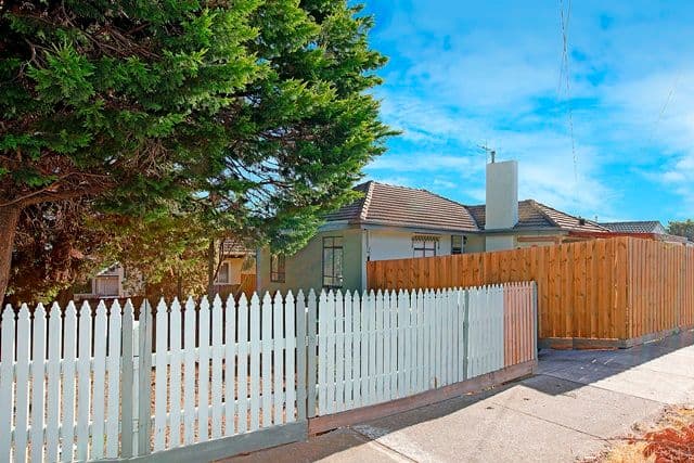 9 Faye Street, RESERVOIR VIC 3073, Reservoir - Thumbnail 2