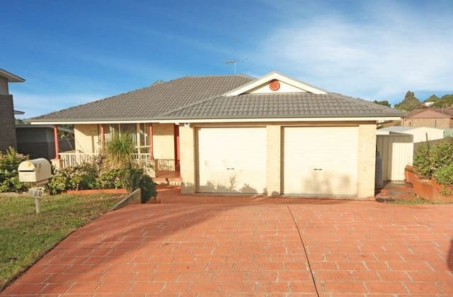 135 ENGLORIE PARK Drive, GLEN ALPINE NSW 2560, Glen Alpine - Image 1
