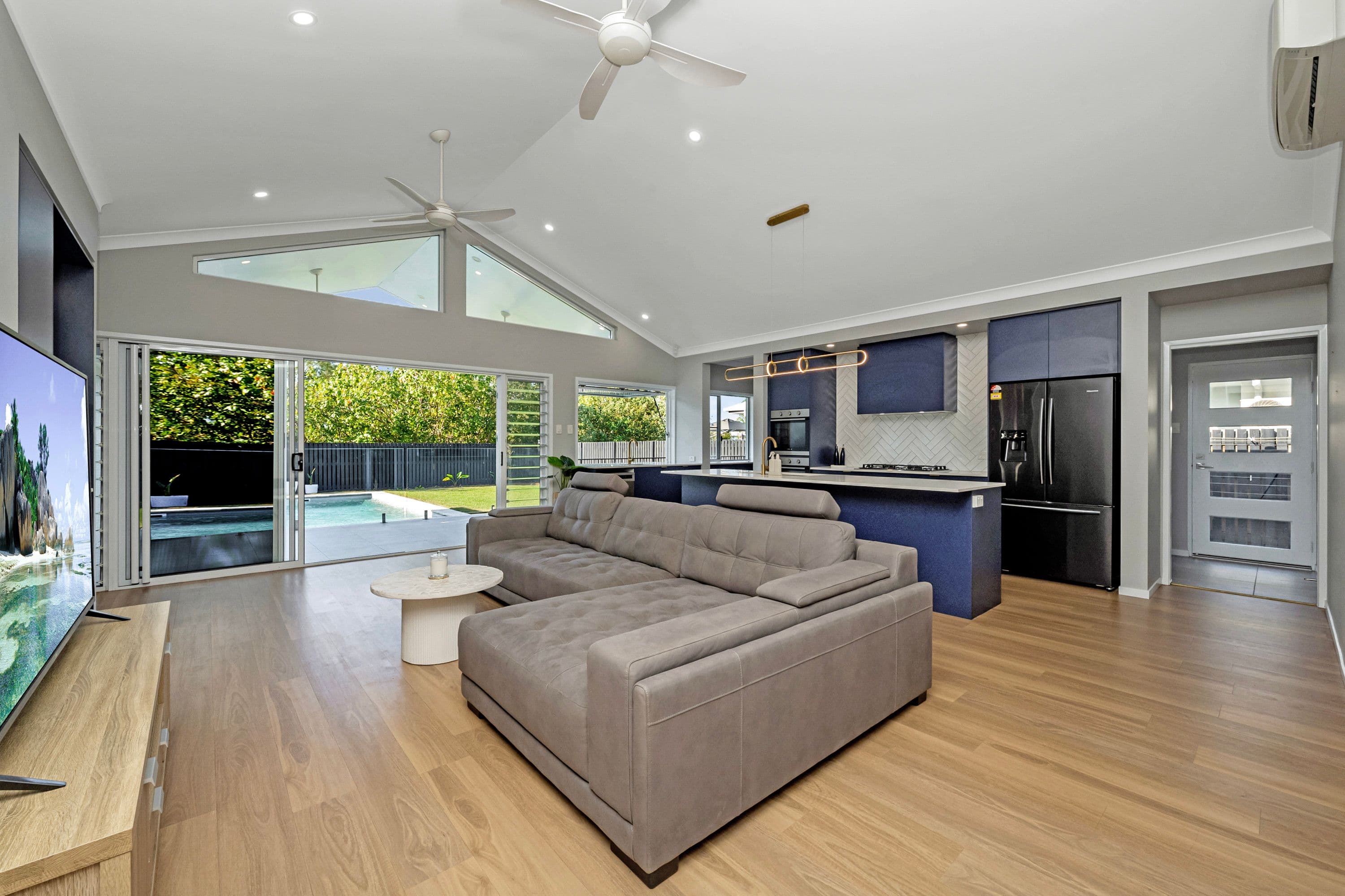 4 Tiwi Bend, Burdell QLD 4818, Burdell - Thumbnail 4