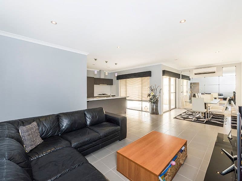 11 Carnation Street, Canning Vale WA 6155, Canning Vale - Thumbnail 5