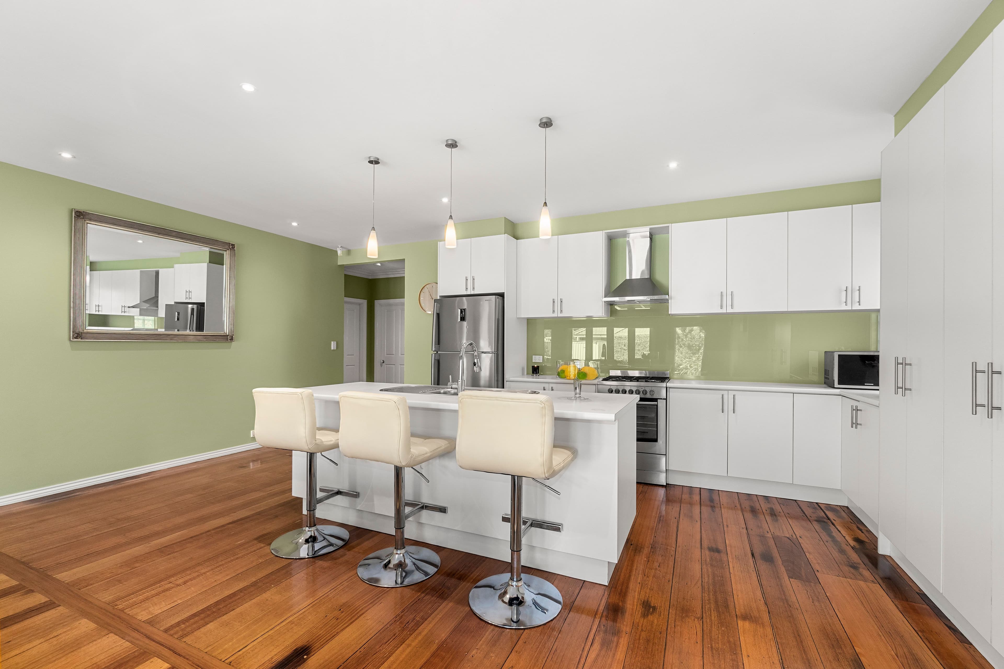 50 Dundee Street, Reservoir VIC 3073, Reservoir - Thumbnail 3
