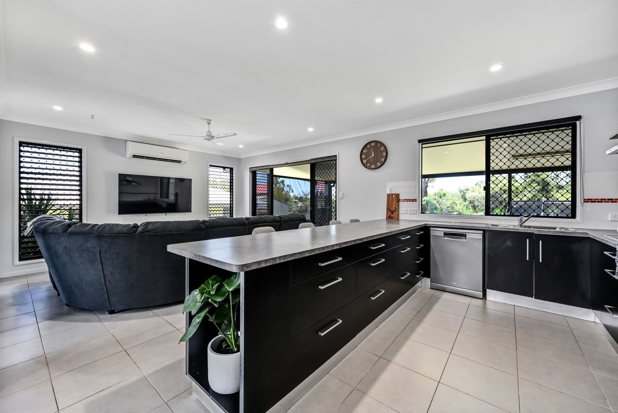 25 Dungurra Place, Bushland Beach QLD 4818, Bushland Beach - Thumbnail 6