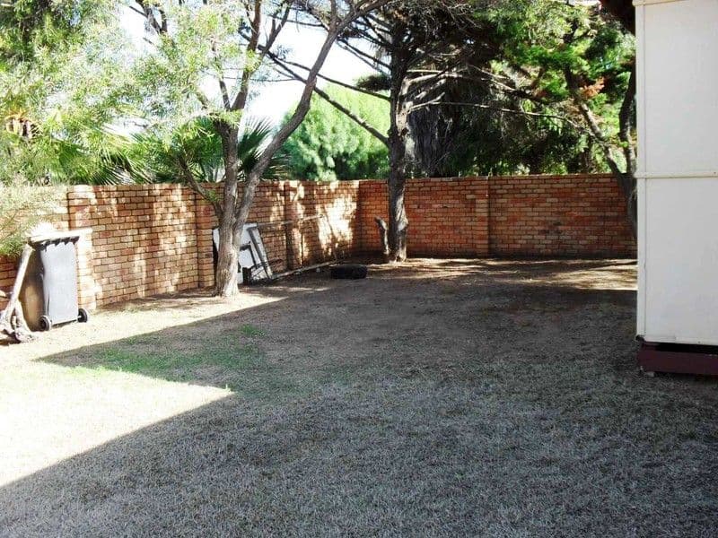 13 Whitfield Street, BEACHLANDS WA 6530, Beachlands - Thumbnail 3