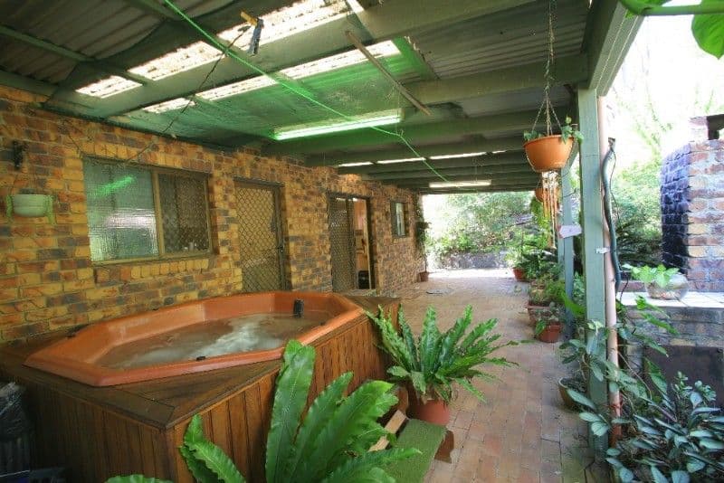 58 Commodore Drive, SOUTH BINGERA QLD 4670, South Bingera - Thumbnail 3