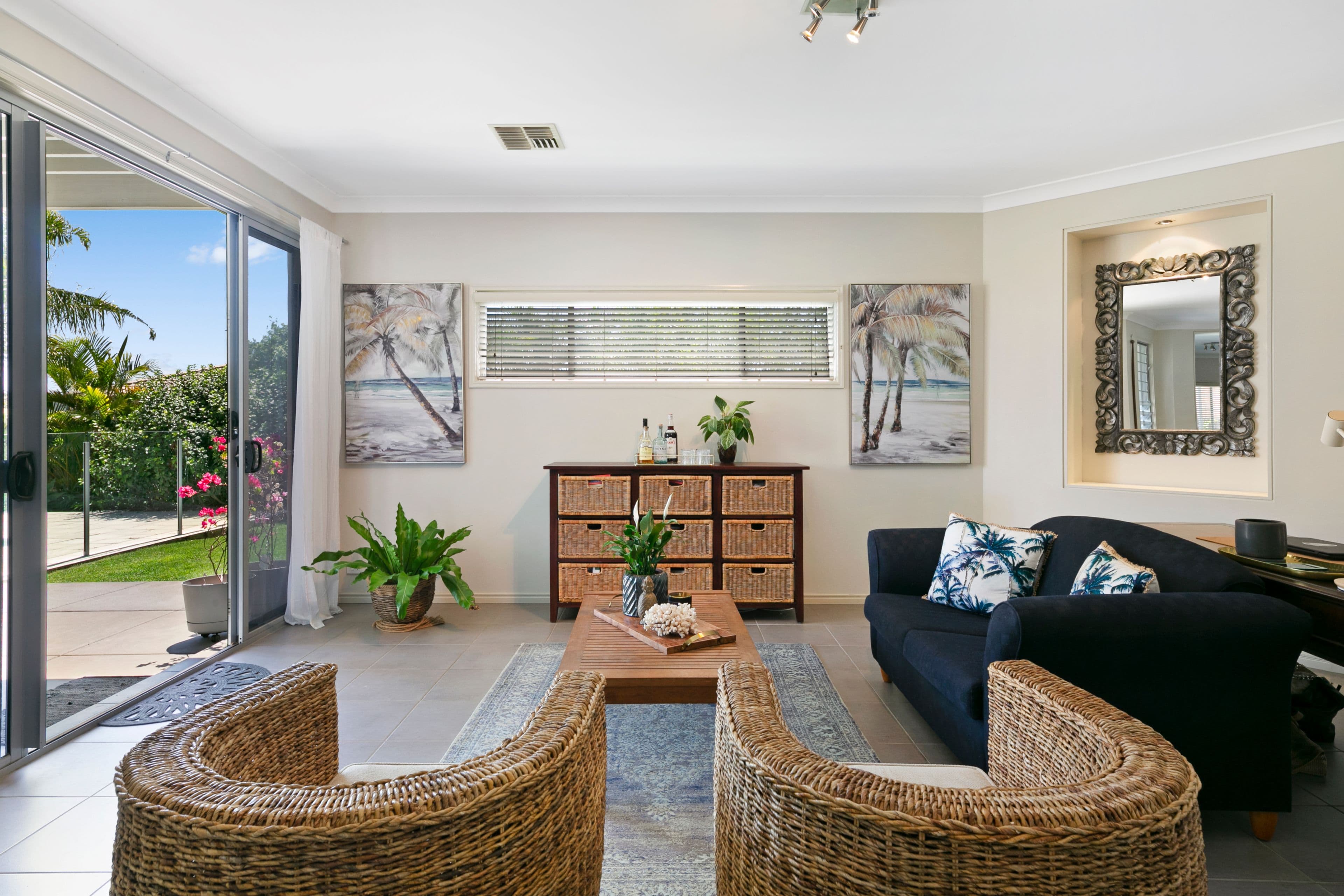 22 Codrington Circuit, Pacific Pines QLD 4211, Pacific Pines - Thumbnail 5