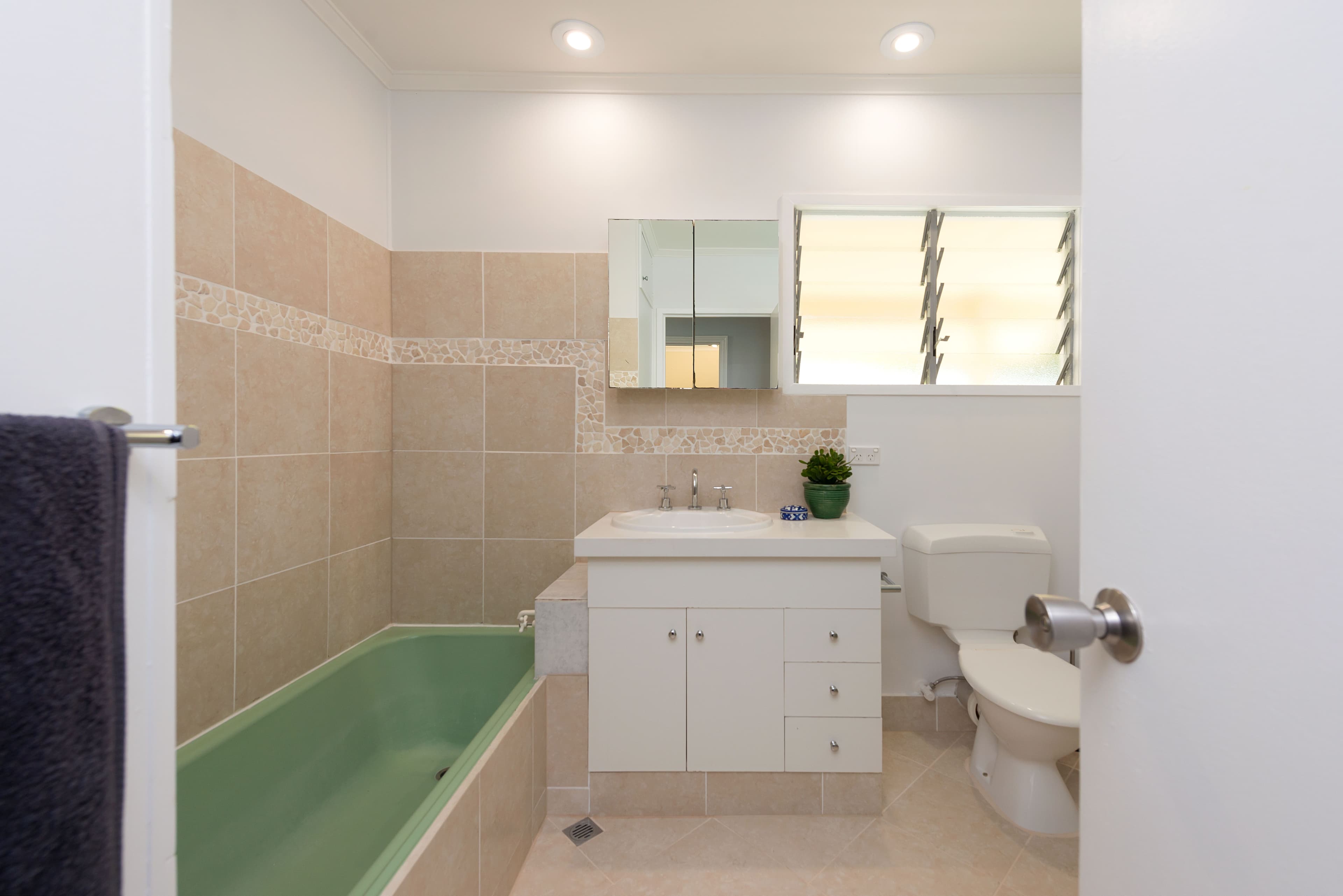 6 Broadland Street, The Gap QLD 4061, The Gap - Thumbnail 5
