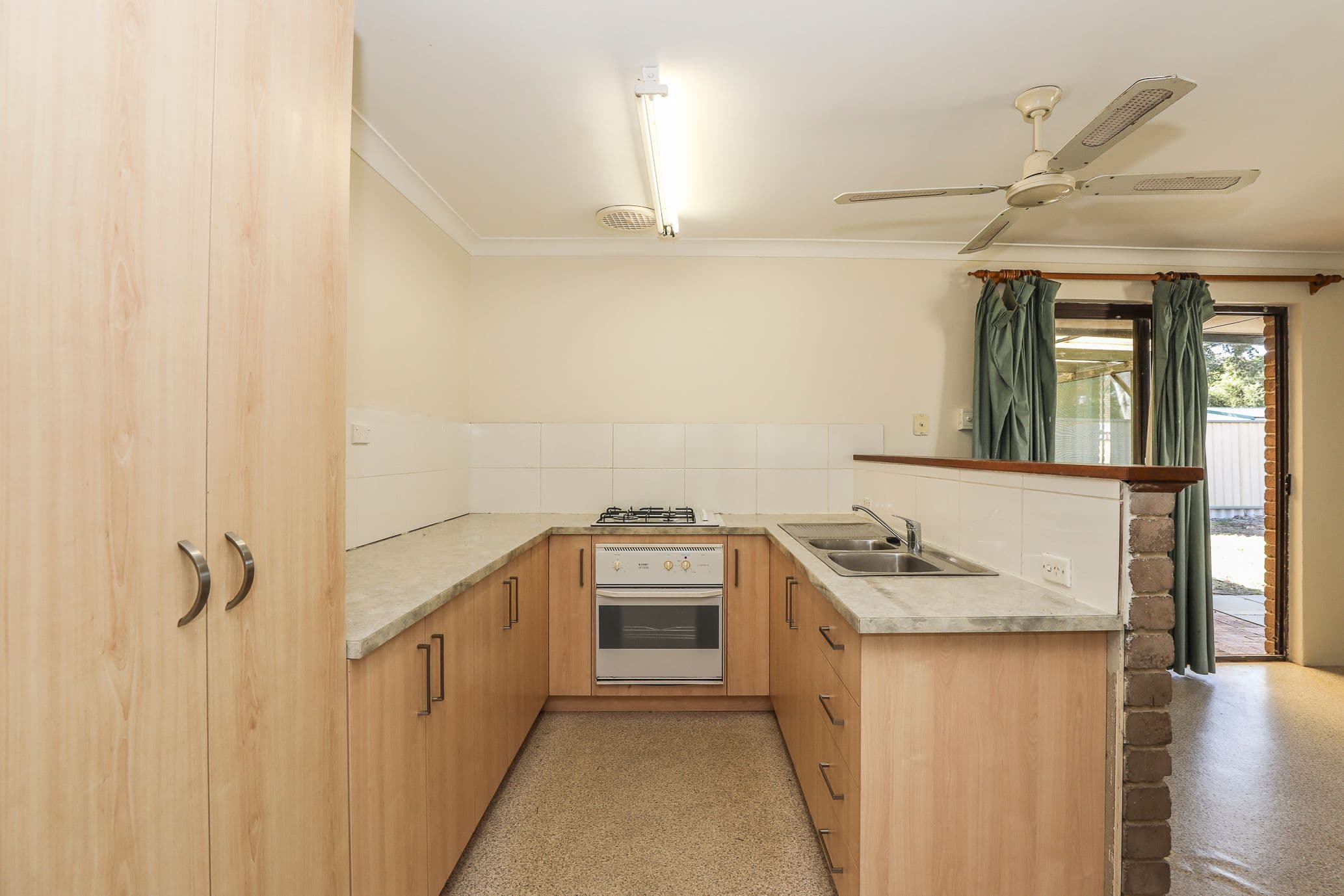 19 Webb Street, Gosnells WA 6110, Gosnells - Thumbnail 2