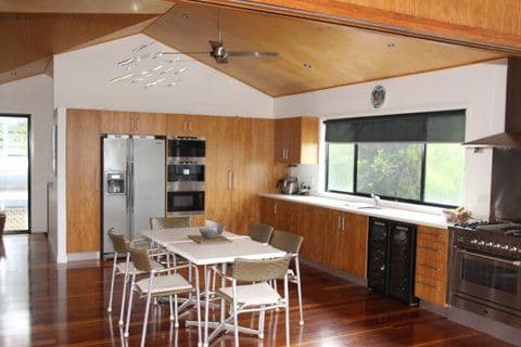 17 Bambara Street, POINT LOOKOUT QLD 4183, Point Lookout - Thumbnail 3