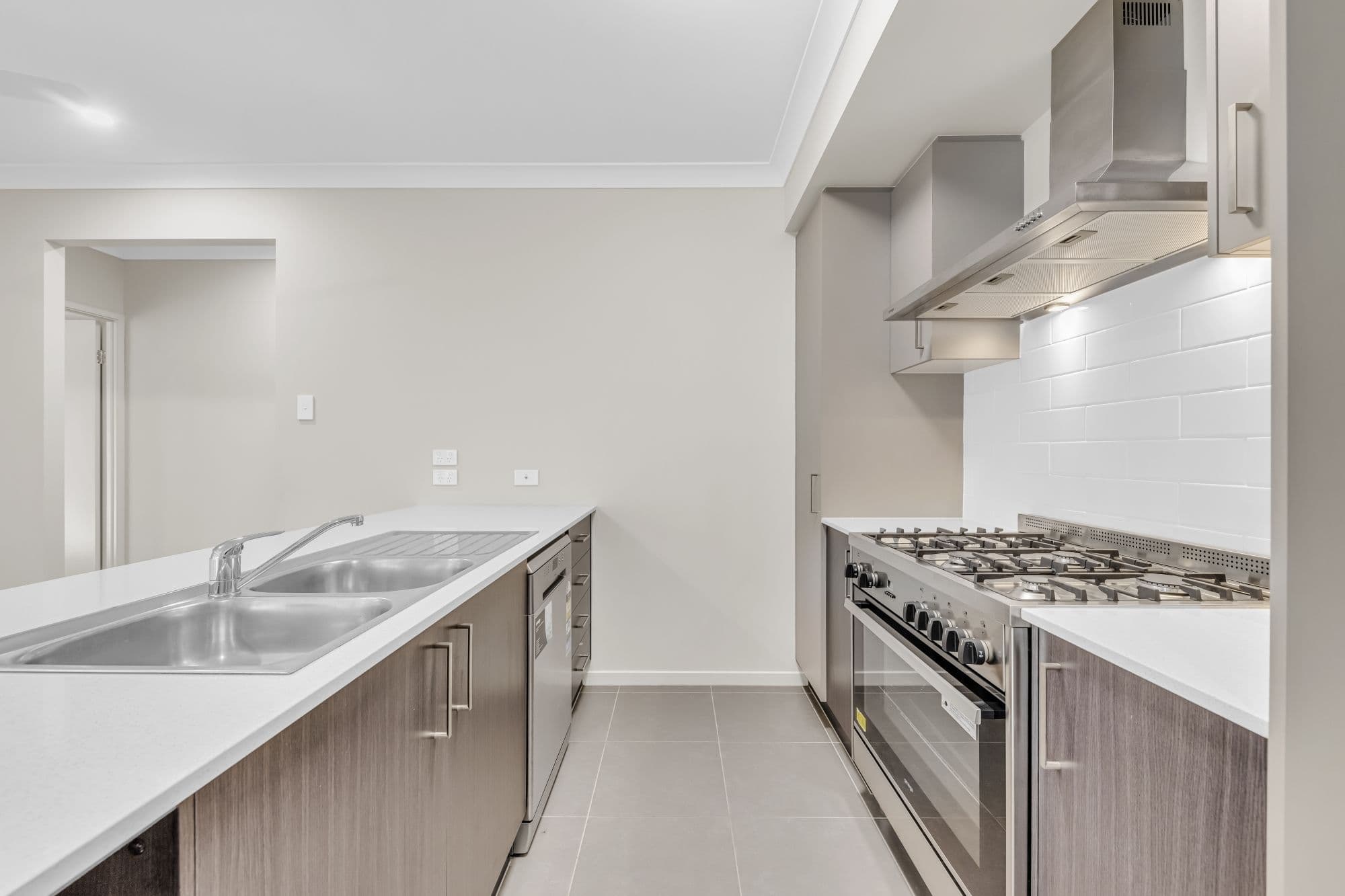 16 Yore Place, Bracken Ridge QLD 4017, Bracken Ridge - Thumbnail 2