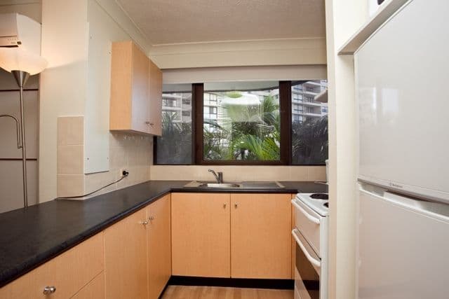 202 'The Pacific Resort', 8 Albert Avenue, BROADBEACH QLD 4218, Broadbeach - Thumbnail 5