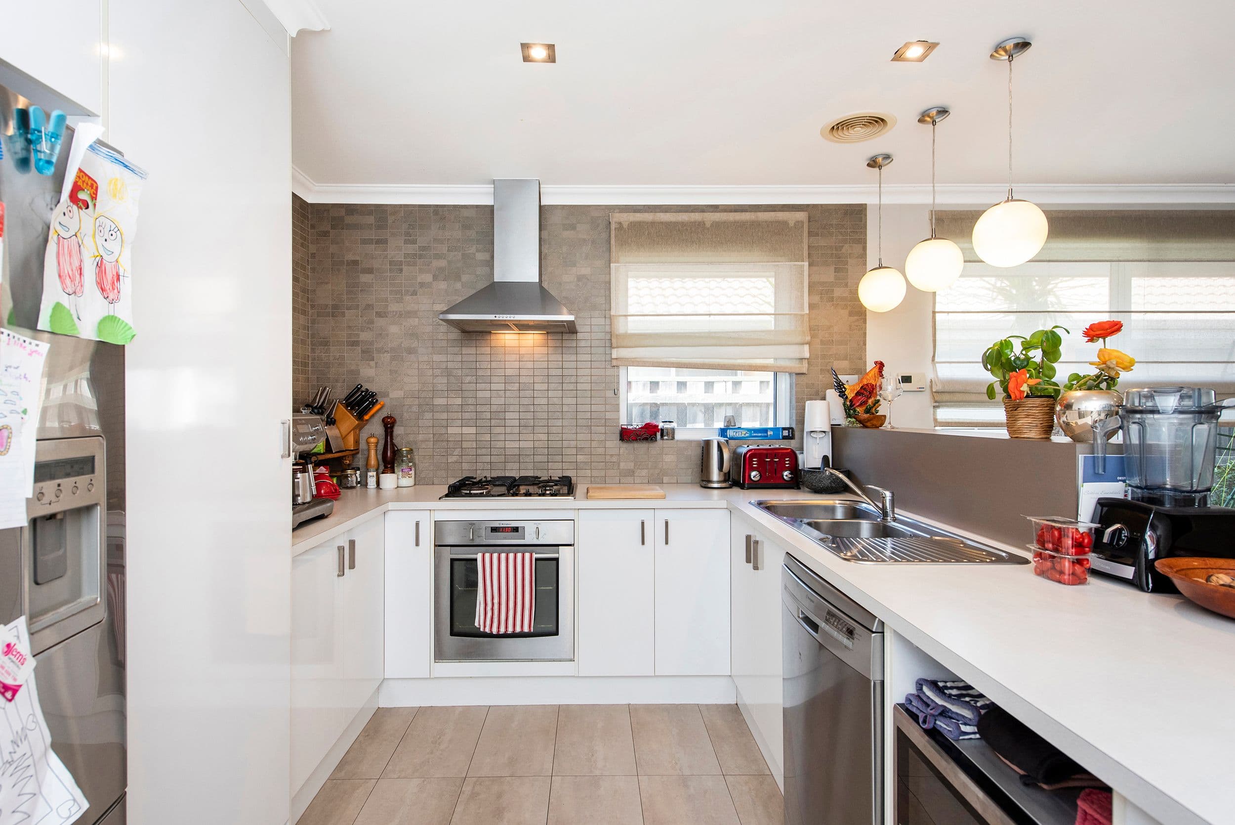 10 Diamond Gardens, Wellard WA 6170, Wellard - Thumbnail 2