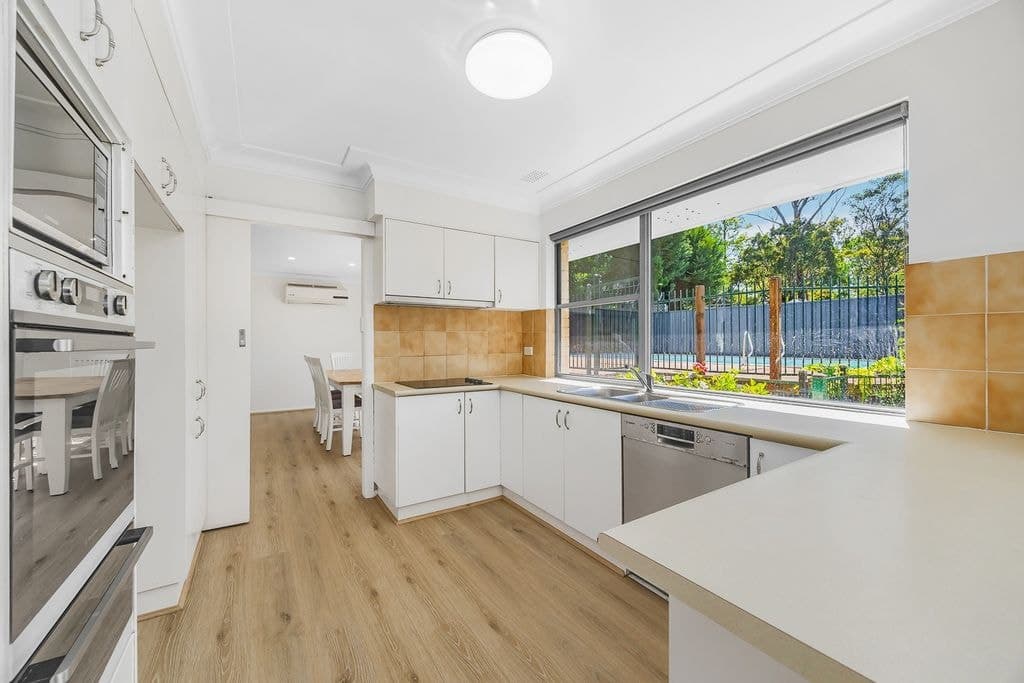 30 Bowen Avenue, Turramurra - Thumbnail 3