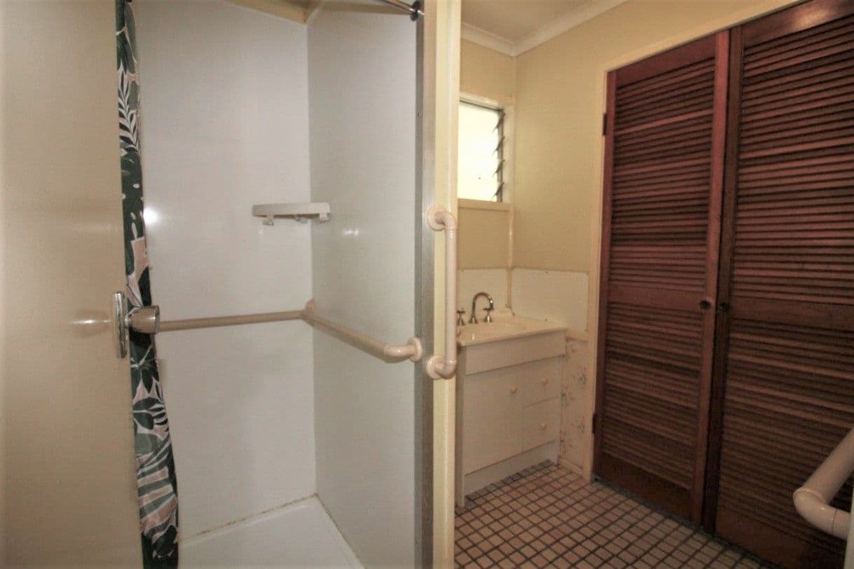 12 School Street, CHARTERS TOWERS CITY QLD 4820, Charters Towers City - Thumbnail 6