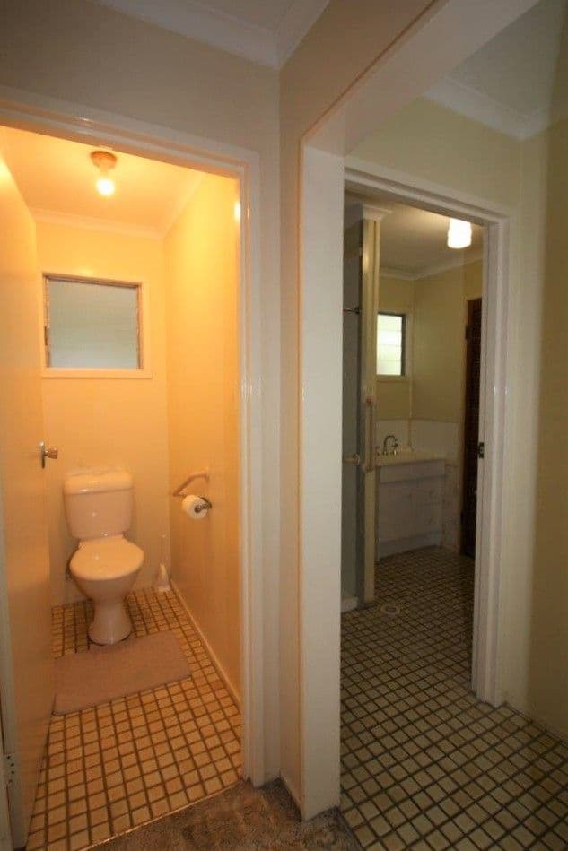 12 School Street, CHARTERS TOWERS CITY QLD 4820, Charters Towers City - Thumbnail 7