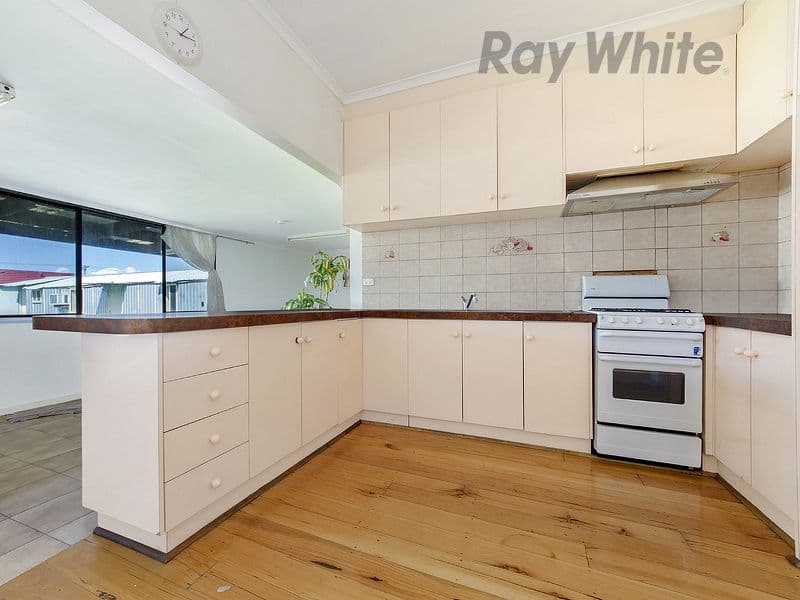 6 Melton Avenue, Sunshine North VIC 3020, Sunshine North - Thumbnail 5