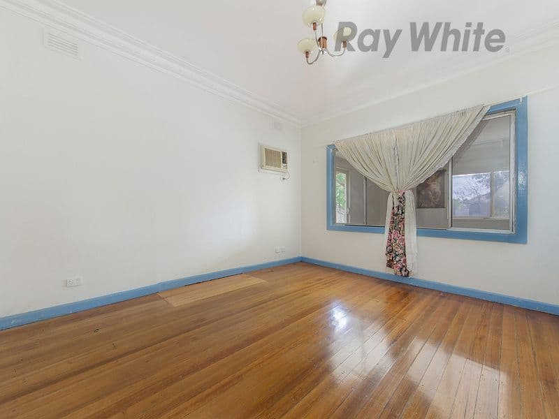 6 Melton Avenue, Sunshine North VIC 3020, Sunshine North - Thumbnail 7