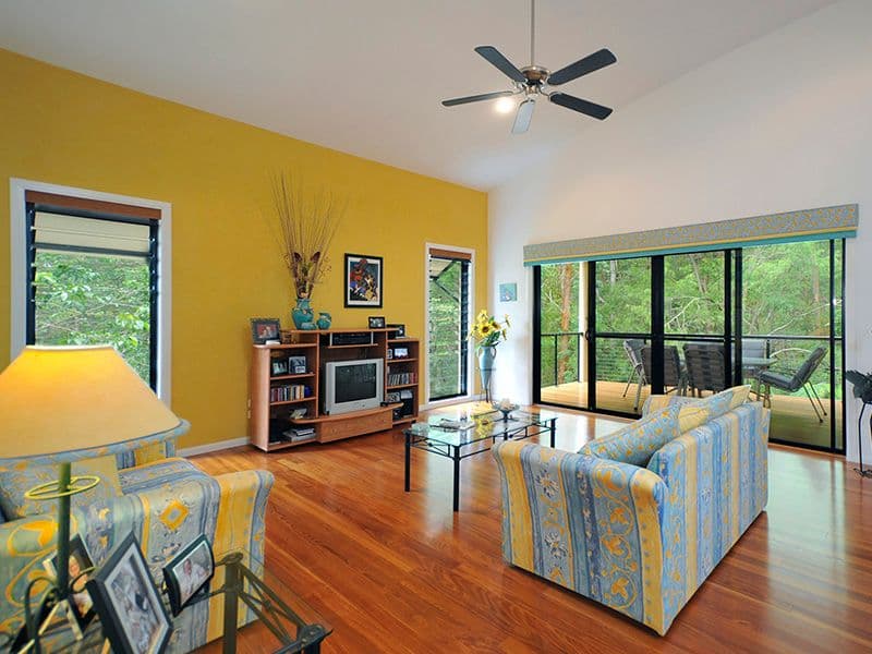 10 Acmena Court, ELANORA QLD 4221, Elanora - Thumbnail 2