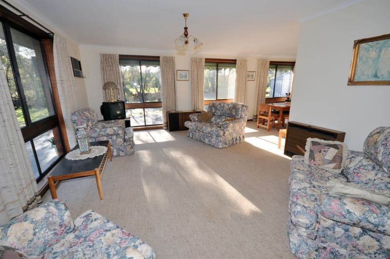 19 Garonne Drive, BANNOCKBURN VIC 3331, Bannockburn - Thumbnail 3