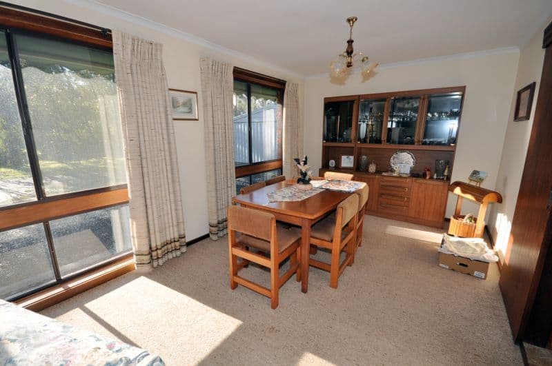 19 Garonne Drive, BANNOCKBURN VIC 3331, Bannockburn - Thumbnail 7