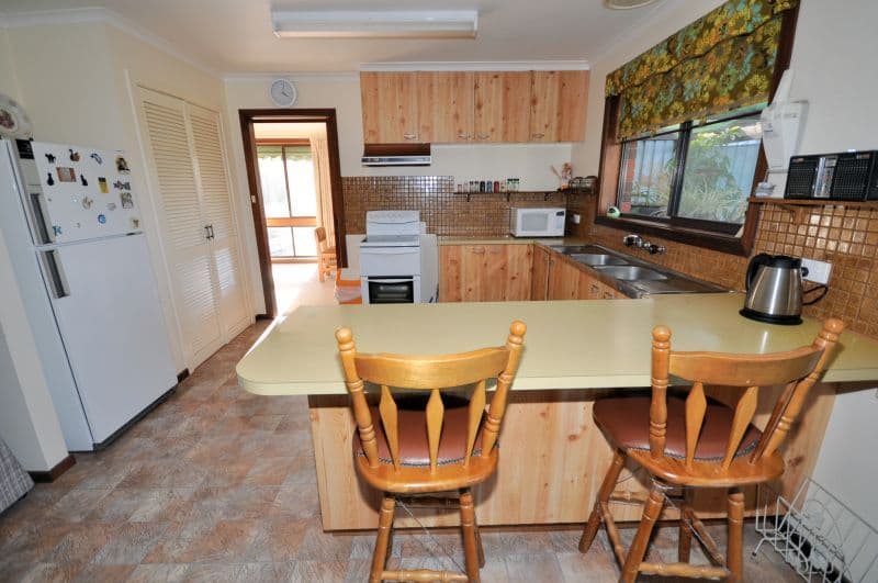 19 Garonne Drive, BANNOCKBURN VIC 3331, Bannockburn - Thumbnail 8