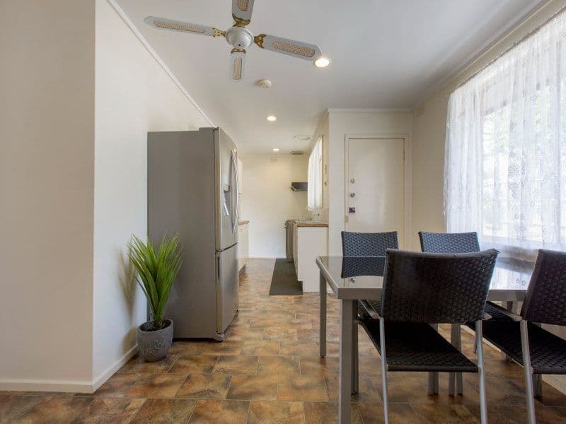 126 Rosemary Crescent, FRANKSTON NORTH VIC 3200, Frankston North - Thumbnail 3