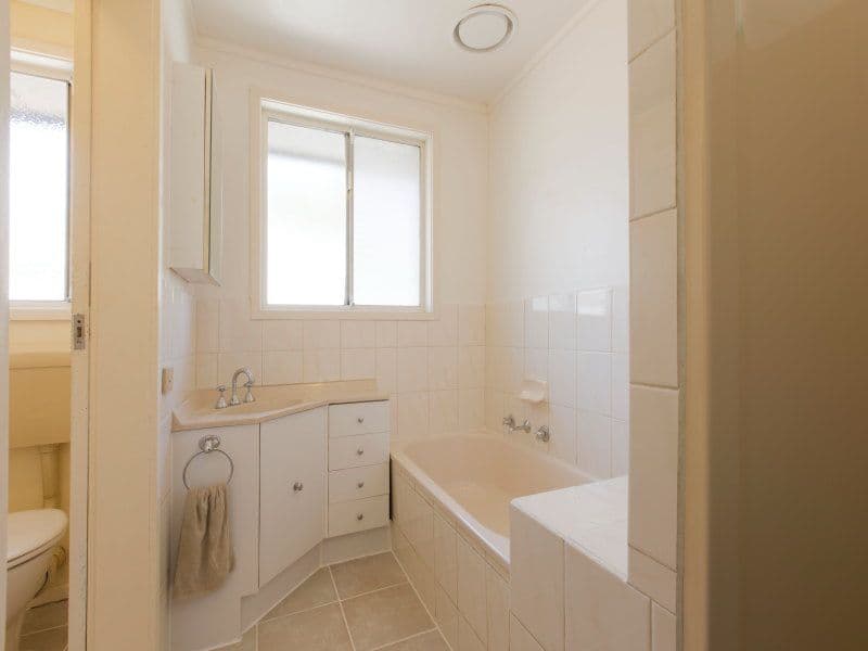 126 Rosemary Crescent, FRANKSTON NORTH VIC 3200, Frankston North - Thumbnail 6
