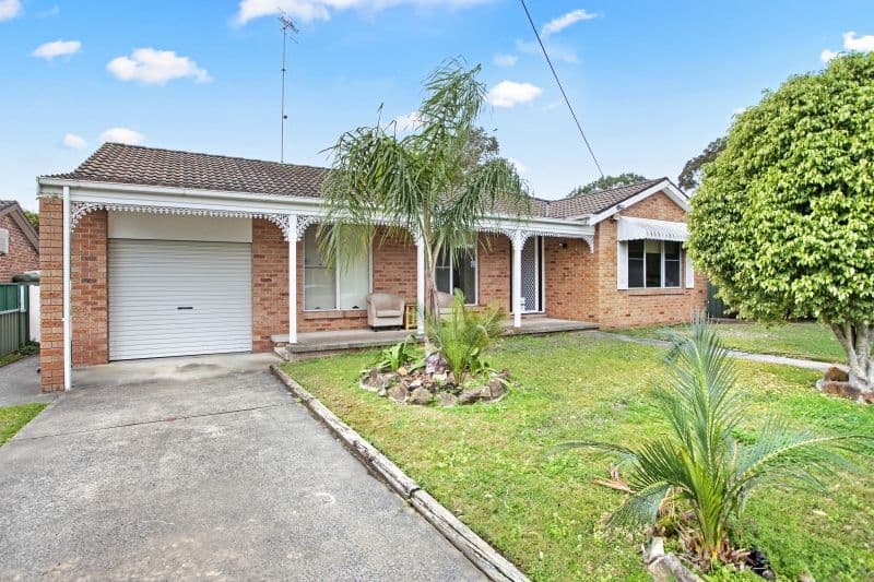 10 Ruskin Row, Killarney Vale - Image 1