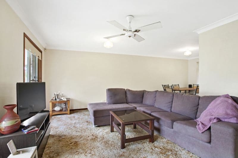 10 Ruskin Row, Killarney Vale - Thumbnail 4