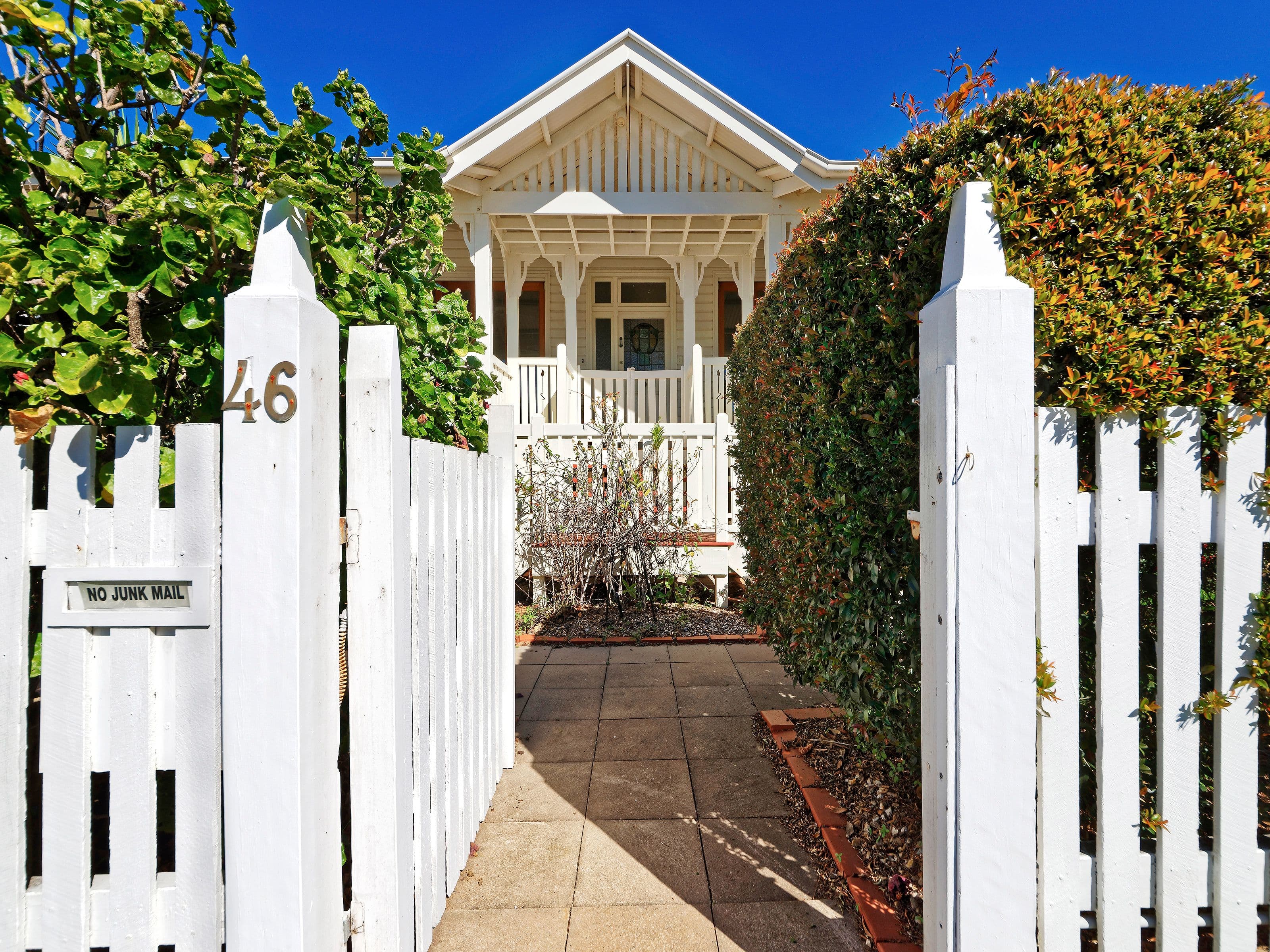 46 Eagle Terrace, Sandgate QLD 4017, Sandgate - Thumbnail 2