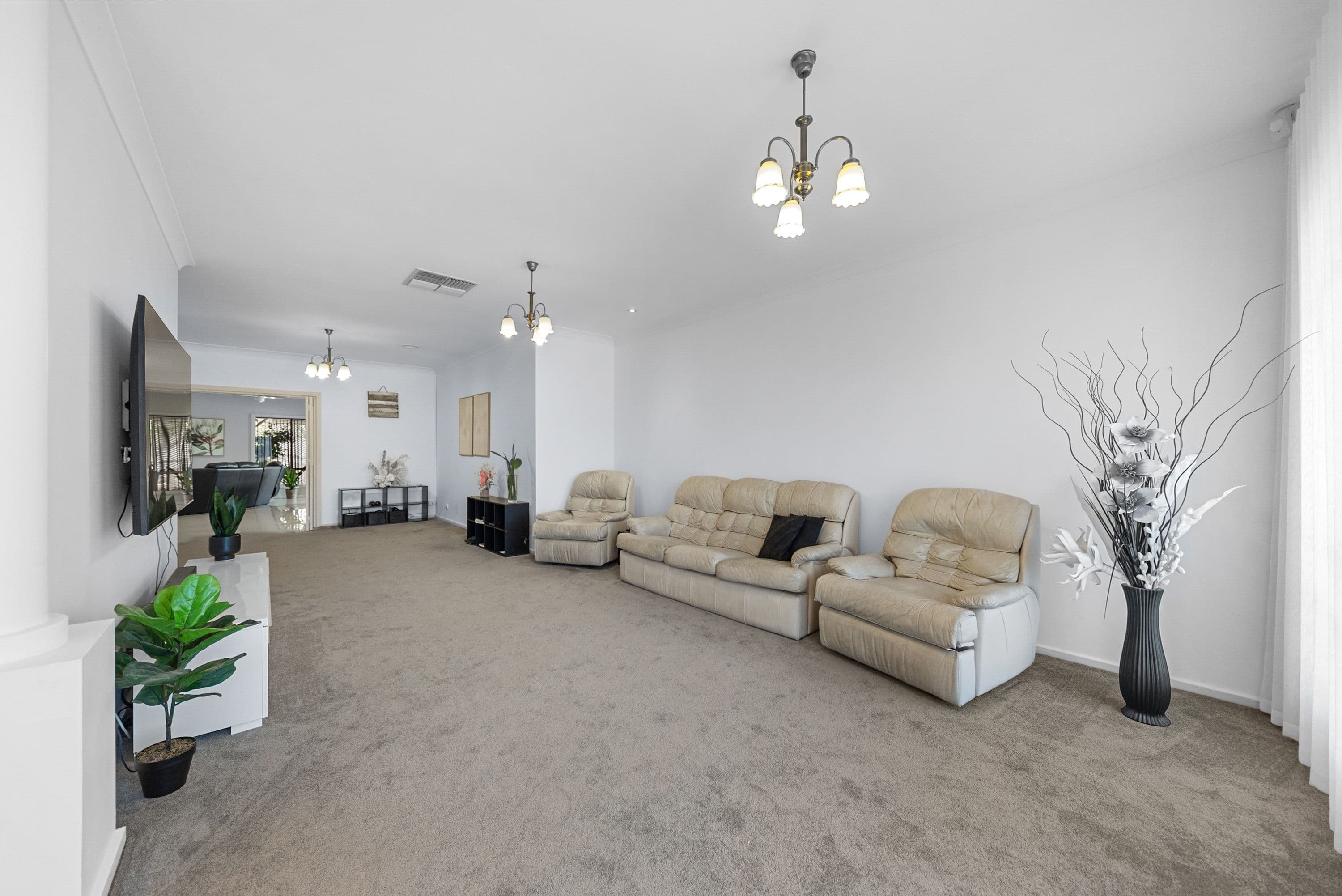 18 Breakwater Court, Gulfview Heights SA 5096, Gulfview Heights - Thumbnail 3