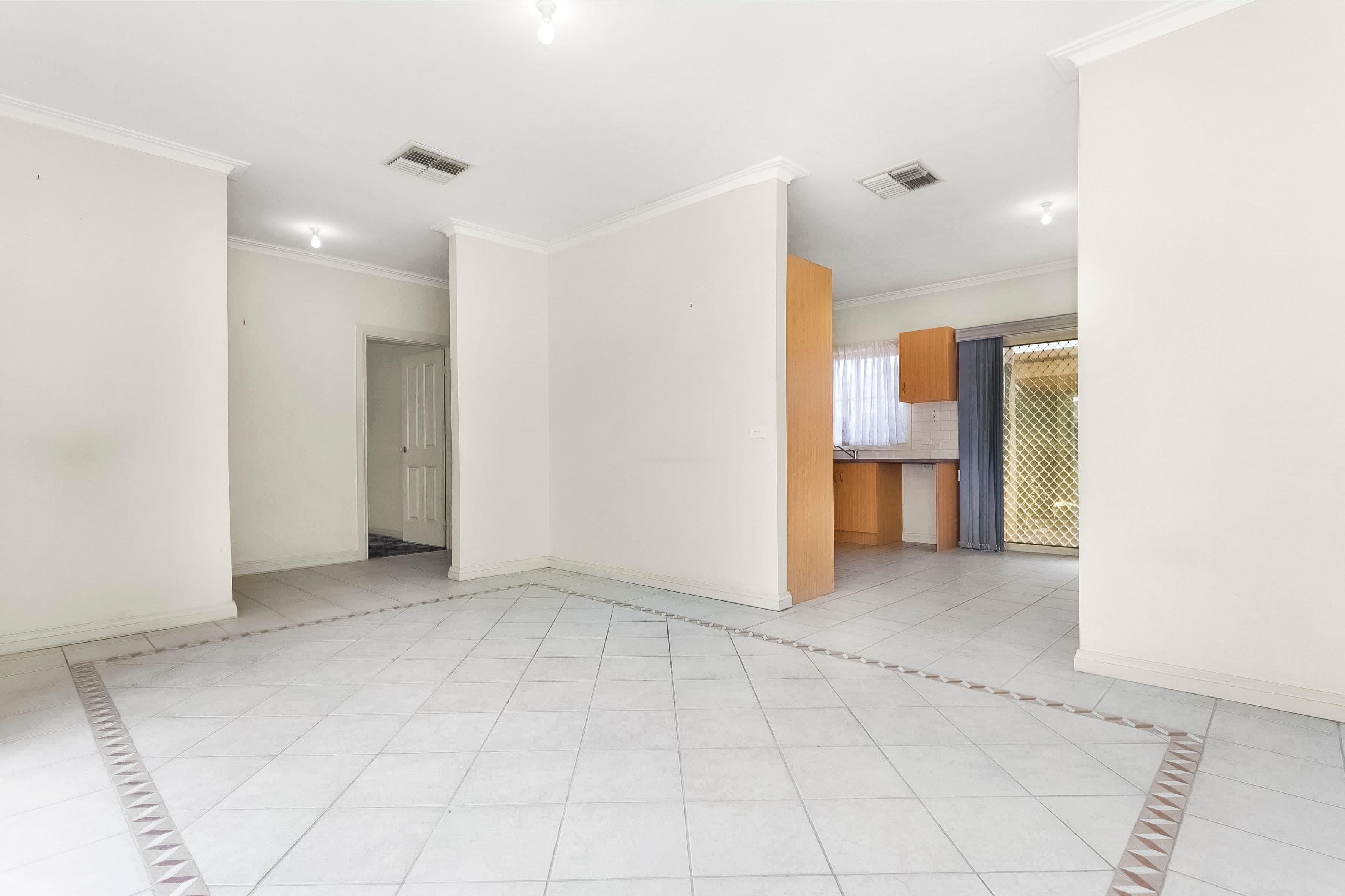 23-25 Grimwade Street, Reservoir VIC 3073, Reservoir - Thumbnail 3