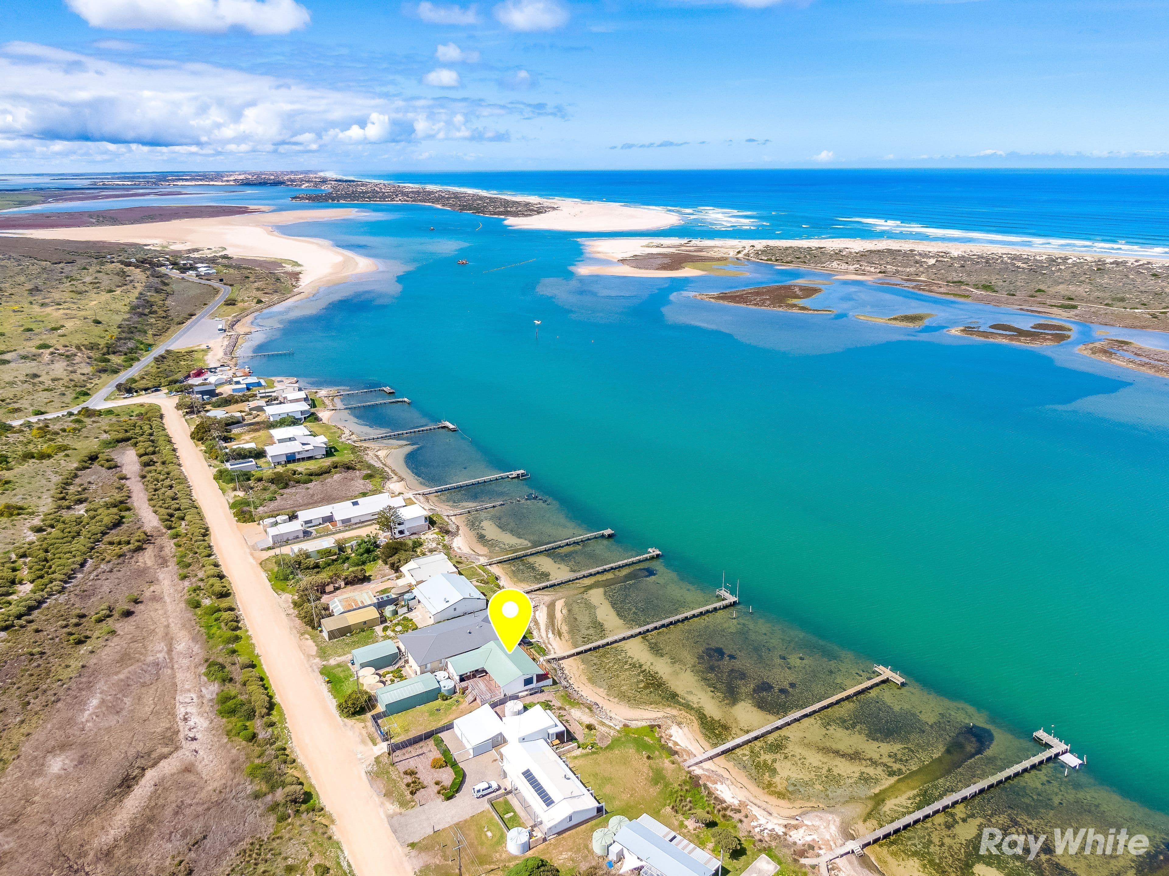 35 GOOLWA CHANNEL Drive, Hindmarsh Island SA 5214, Hindmarsh Island - Thumbnail 2