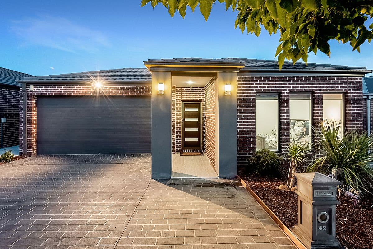 42 Cockatiel Circuit, Craigieburn VIC 3064, Craigieburn - Image 1