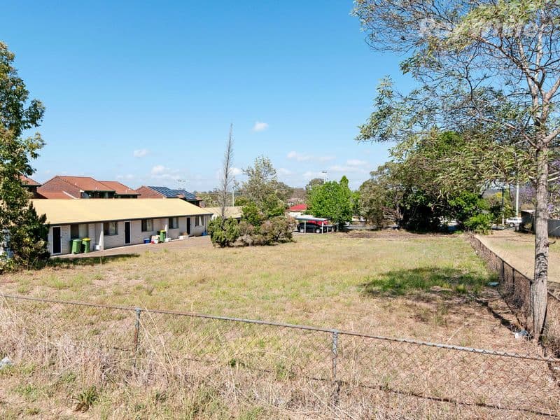 262 Redbank Plains Road, BELLBIRD PARK QLD 4300, Bellbird Park - Thumbnail 4