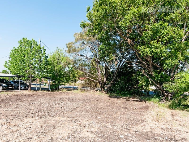 262 Redbank Plains Road, BELLBIRD PARK QLD 4300, Bellbird Park - Thumbnail 5