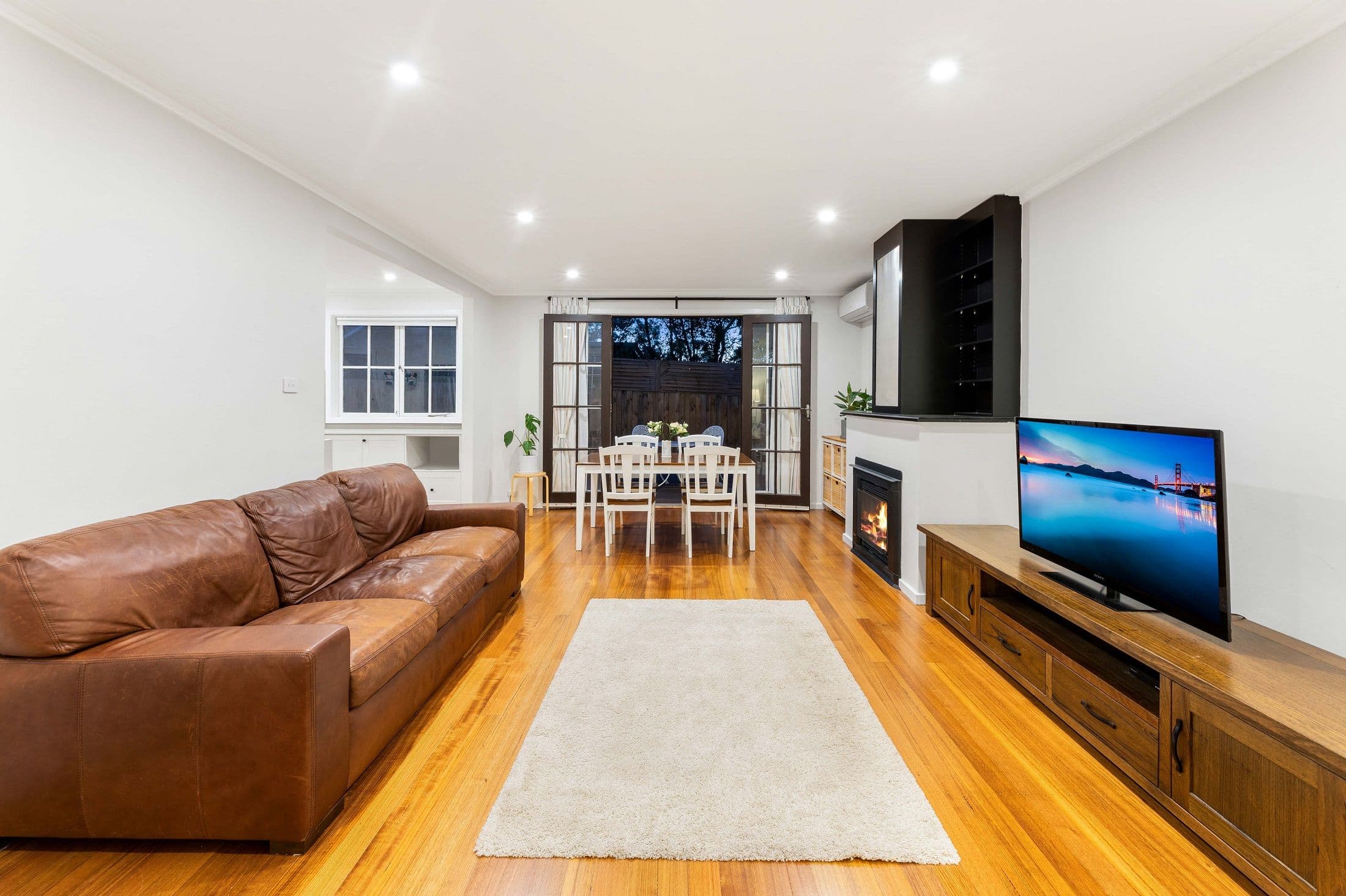 27 Laburnum Street, Blackburn VIC 3130, Blackburn - Thumbnail 2