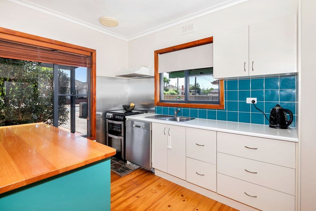 32 Prefect Street, Wendouree VIC 3355, Wendouree - Thumbnail 5