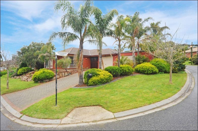 29 Dunvegan Crescent, Macleod, Macleod - Image 1