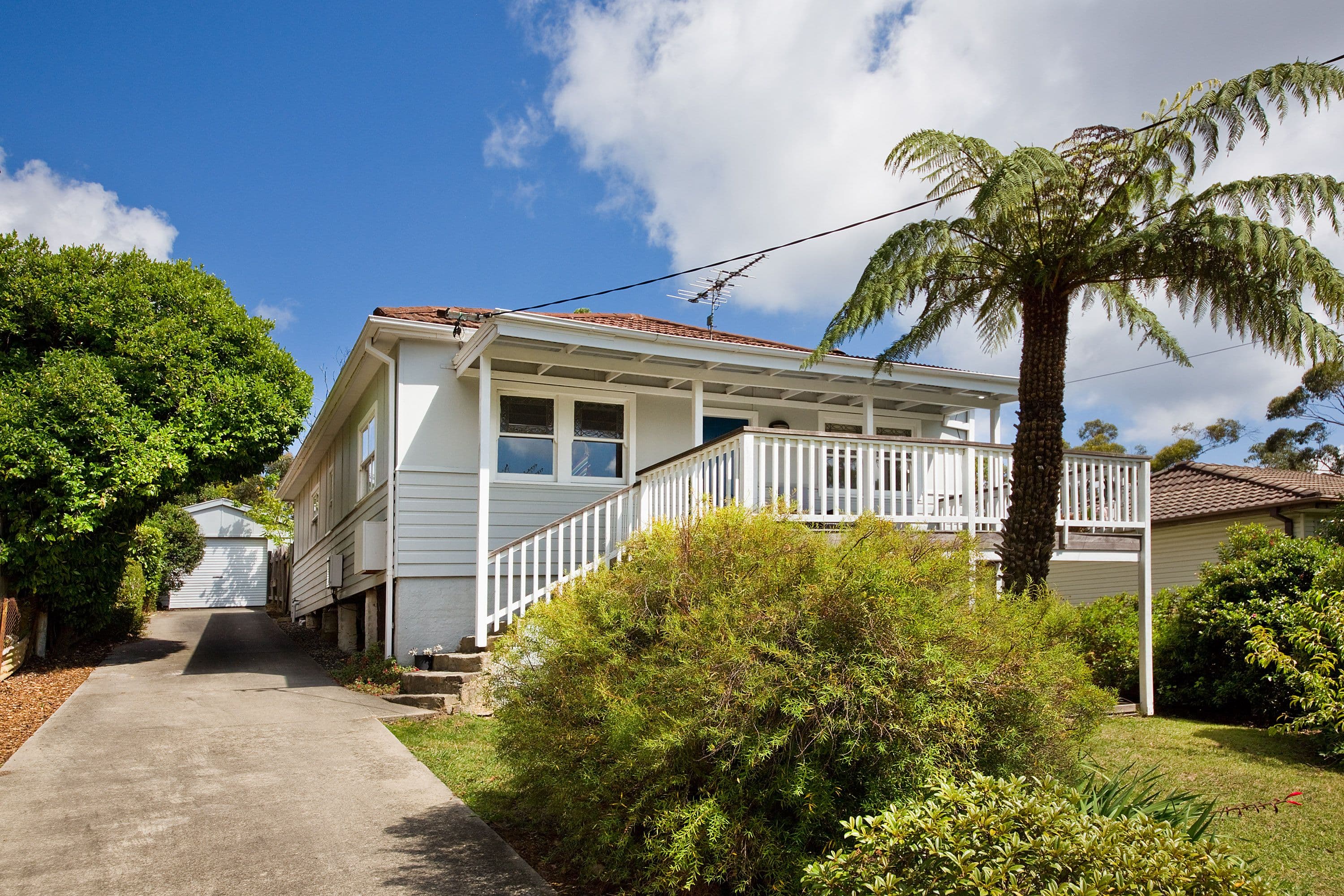 18 Jersey Parade, Mount Victoria - Image 1