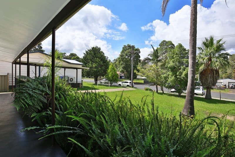59 Hillcrest Avenue, Nowra NSW 2541, South Nowra - Thumbnail 2