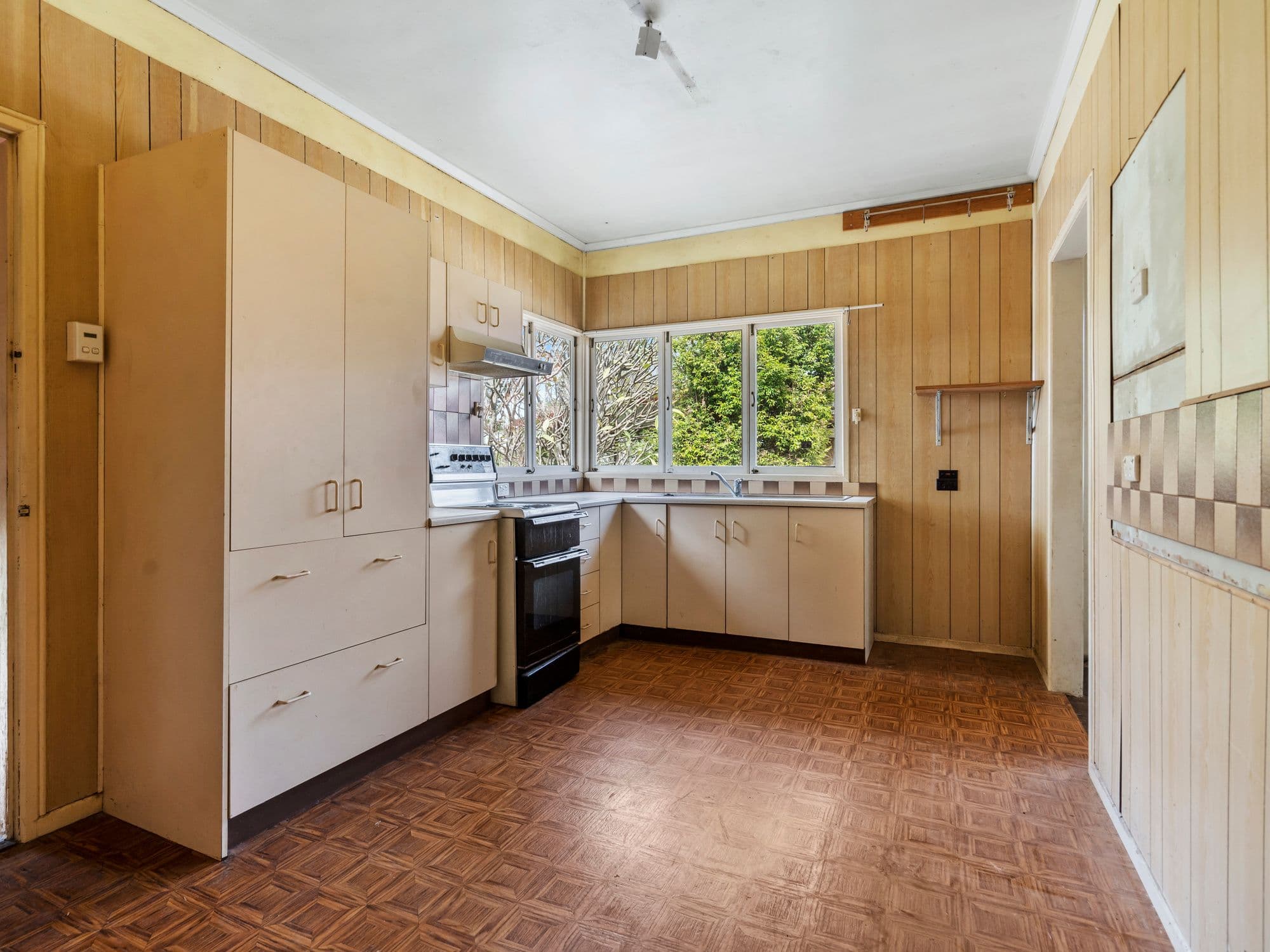15 Robbies Avenue, Carina QLD 4152, Carina - Thumbnail 3