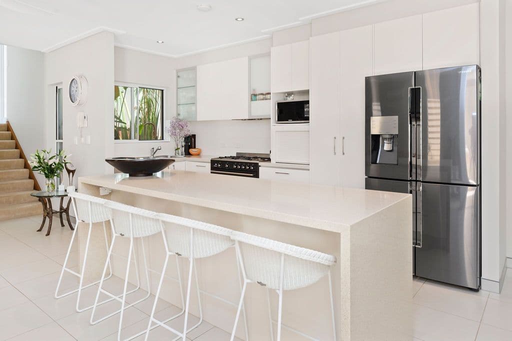 5424 Bay Hill Terrace, Sanctuary Cove QLD 4212, Hope Island - Thumbnail 2