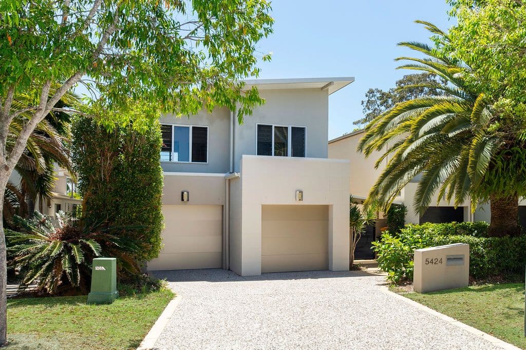 5424 Bay Hill Terrace, Sanctuary Cove QLD 4212, Hope Island - Thumbnail 4