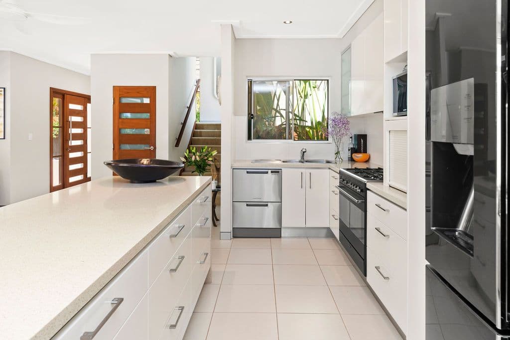 5424 Bay Hill Terrace, Sanctuary Cove QLD 4212, Hope Island - Thumbnail 6