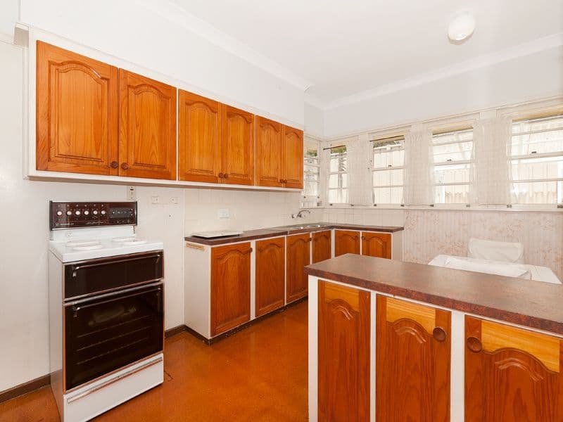 110 Hamilton Road, Wavell Heights QLD 4012, Wavell Heights - Thumbnail 8