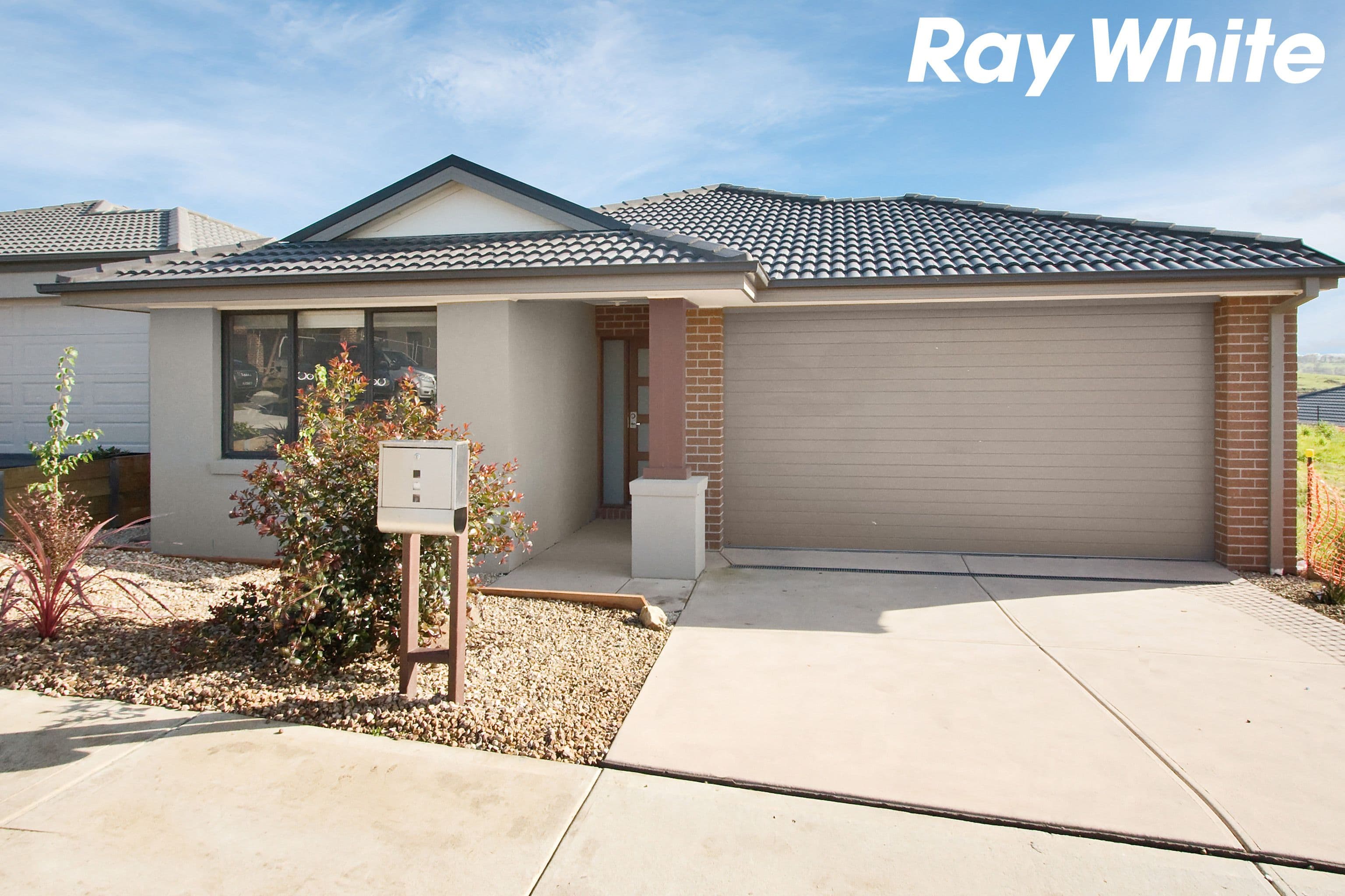 6 Chelan Court, Pakenham VIC 3810, Pakenham - Image 1