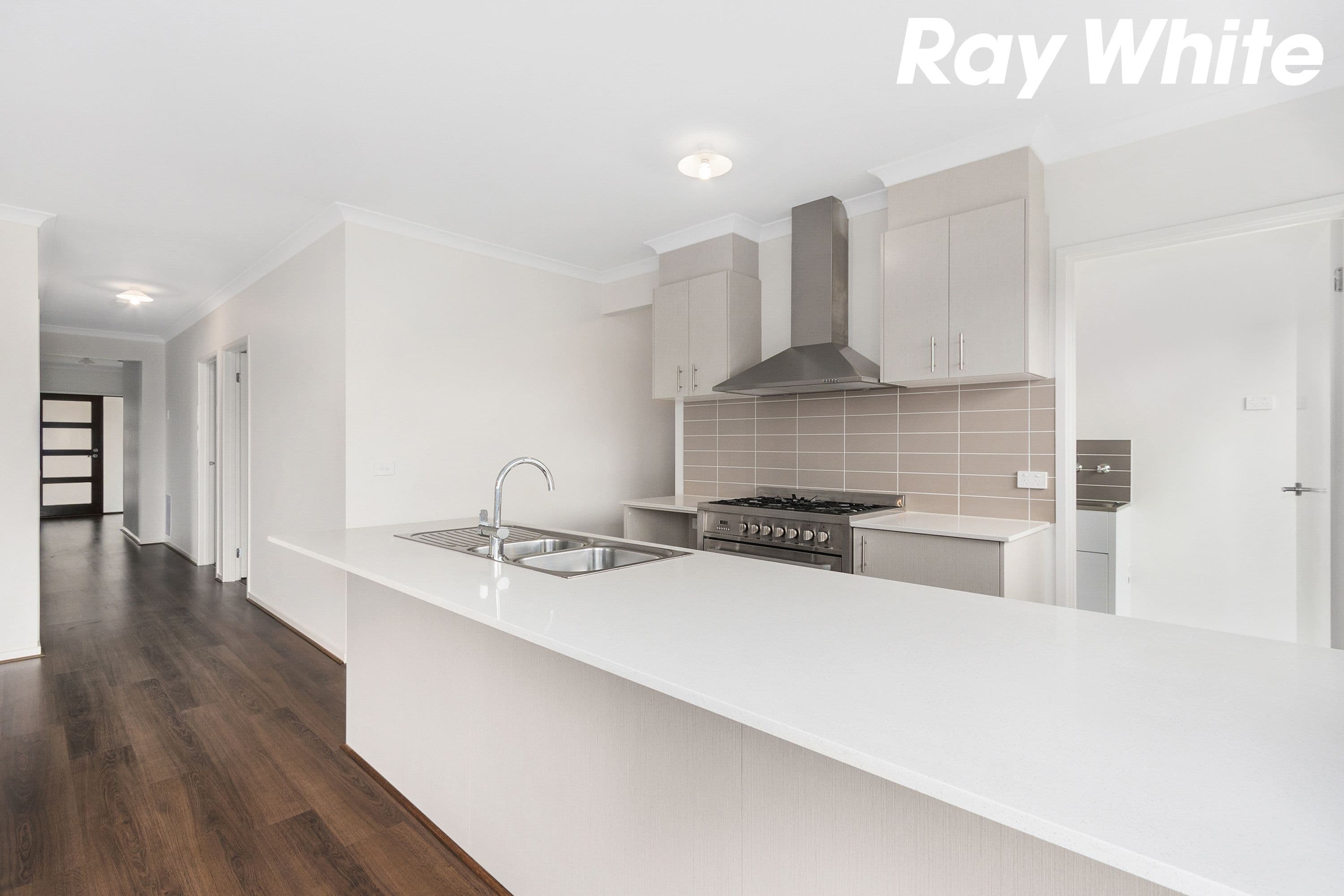 6 Chelan Court, Pakenham VIC 3810, Pakenham - Thumbnail 4