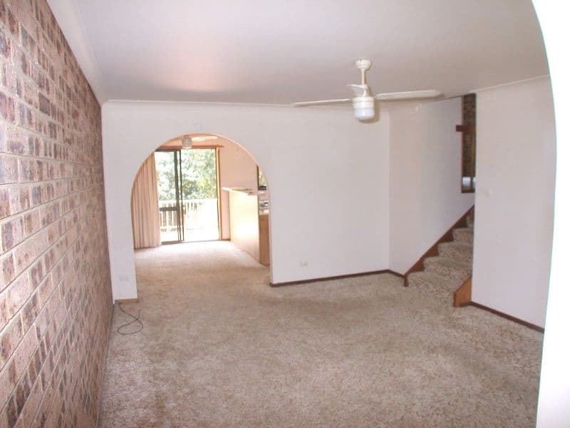 9 Suncrest Parade, GOROKAN NSW 2263, Gorokan - Thumbnail 4