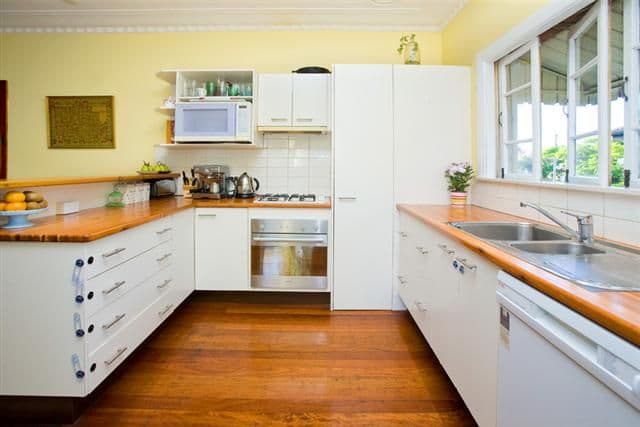 22 Marshall Road, HOLLAND PARK WEST QLD 4121, Holland Park West - Thumbnail 4