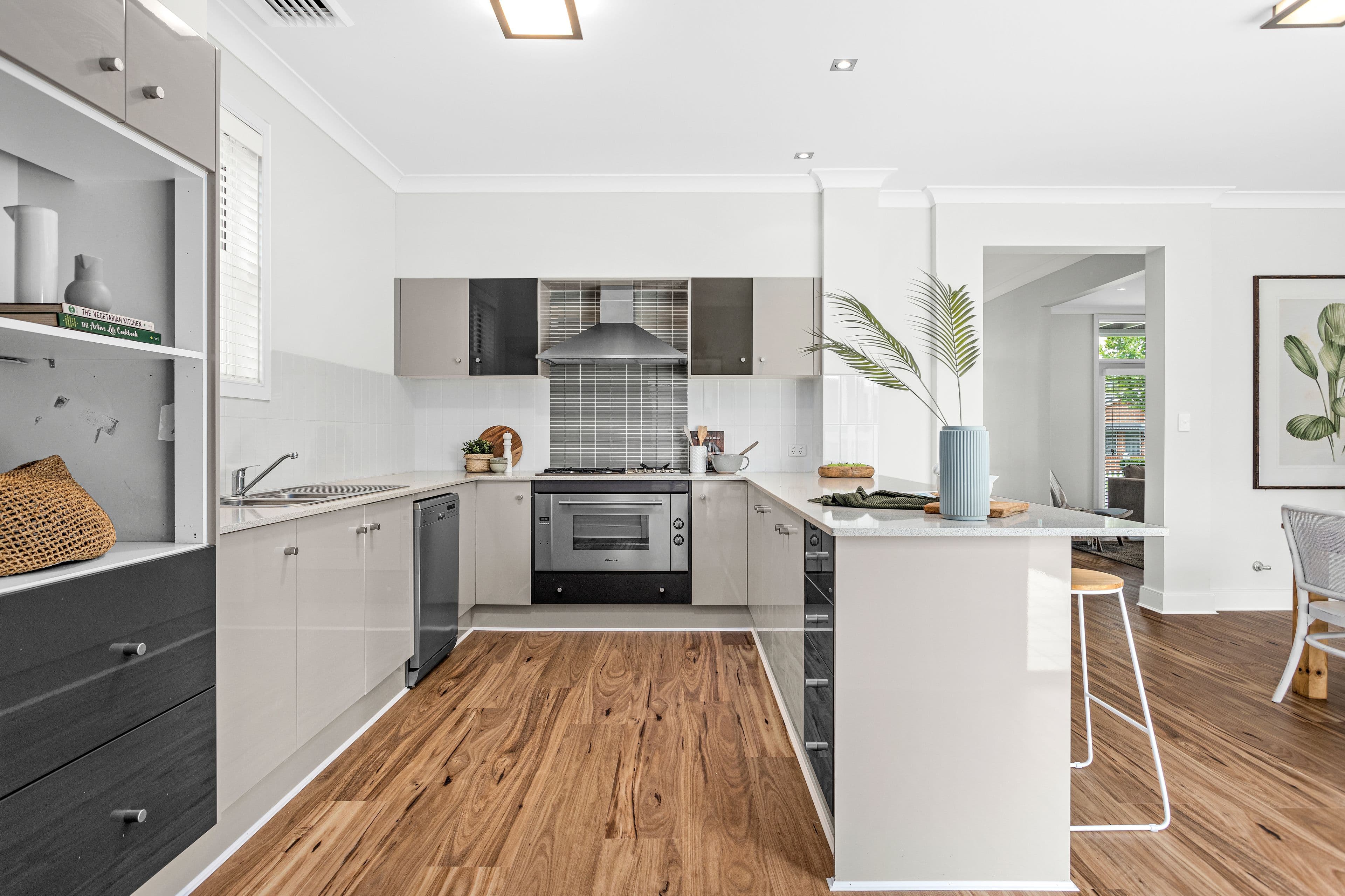 13 Broughton Avenue, Tullimbar NSW 2527, Tullimbar - Thumbnail 3